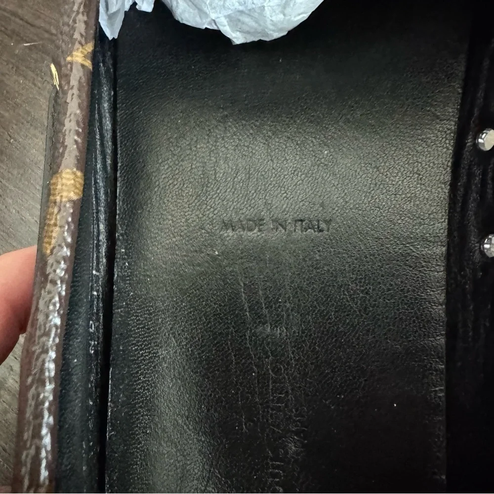 Louis Vuitton Patent Monogram Gloria Loafers 37.5